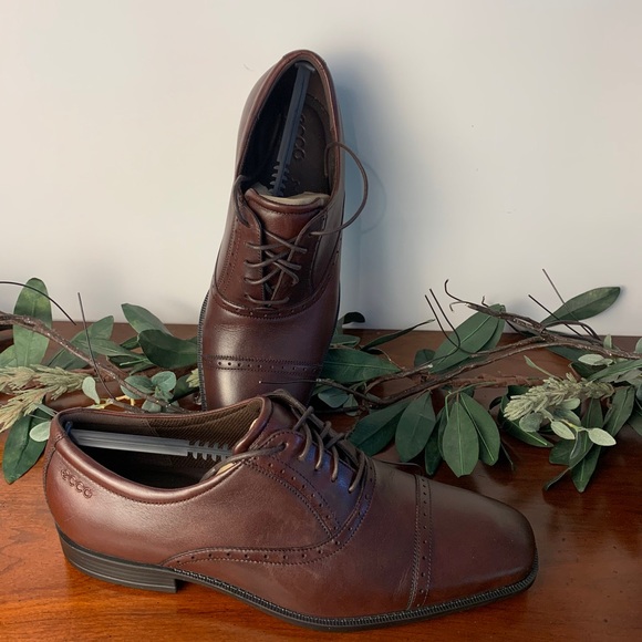 ecco edinburgh plain toe